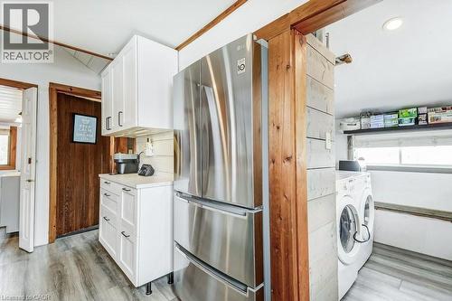 716 Sandy Bay Road, Dunnville, ON - Indoor Photo Showing Laundry Room