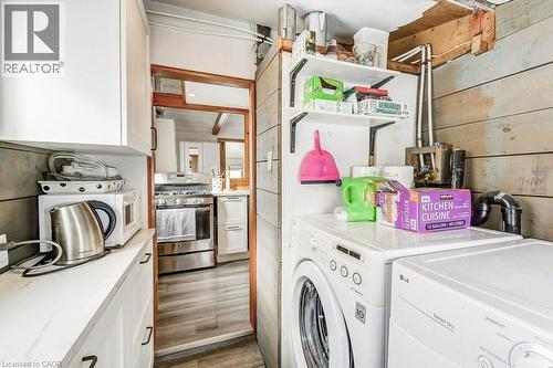 716 Sandy Bay Road, Dunnville, ON - Indoor Photo Showing Laundry Room