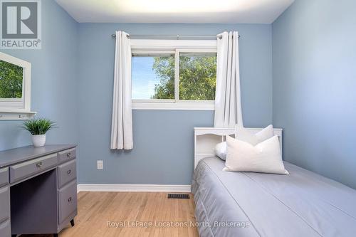 26 Dickson Road, Collingwood, ON - Indoor Photo Showing Bedroom
