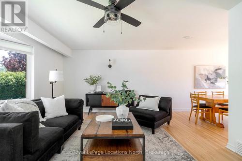 26 Dickson Road, Collingwood, ON - Indoor Photo Showing Living Room