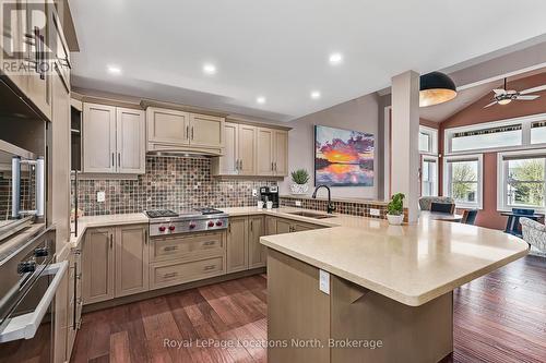 132 Dory Row, Blue Mountains, ON - Indoor Photo Showing Kitchen With Upgraded Kitchen