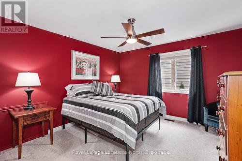132 Dory Row, Blue Mountains, ON - Indoor Photo Showing Bedroom