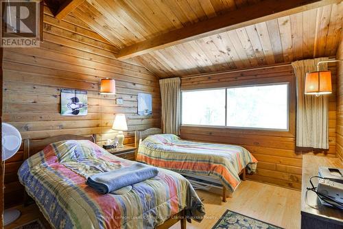2 Is 220 Severn River Island, Georgian Bay (Baxter), ON - Indoor Photo Showing Bedroom