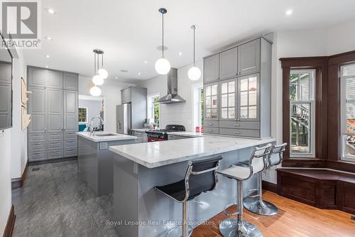 1807 Balsam Avenue, Mississauga, ON 