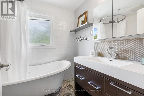 1807 Balsam Avenue, Mississauga, ON 