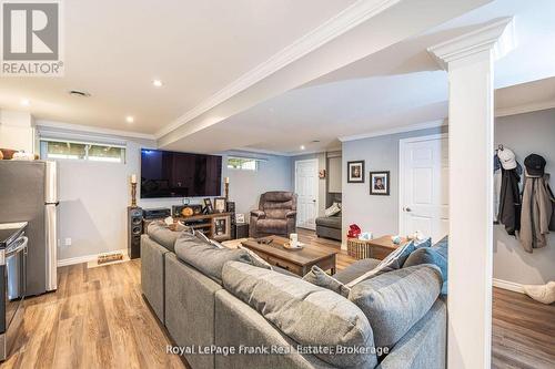 25 Lakeland Avenue, Trent Lakes, ON - Indoor Photo Showing Living Room