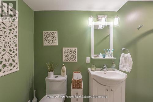 25 Lakeland Avenue, Trent Lakes, ON - Indoor Photo Showing Bathroom