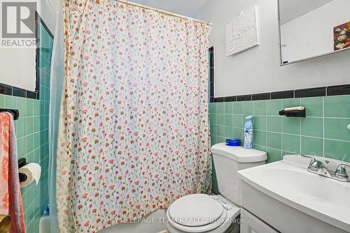 707 Edison Avenue, Ottawa, ON - Indoor Photo Showing Bathroom