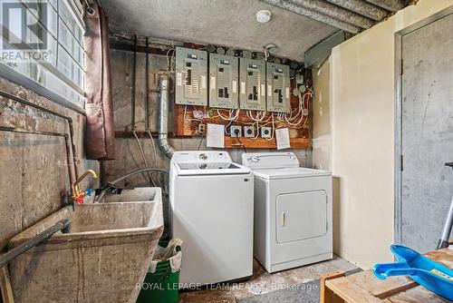 707 Edison Avenue, Ottawa, ON - Indoor Photo Showing Laundry Room