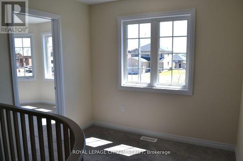 41 Carew Boulevard, Kawartha Lakes, ON - Indoor Photo Showing Other Room