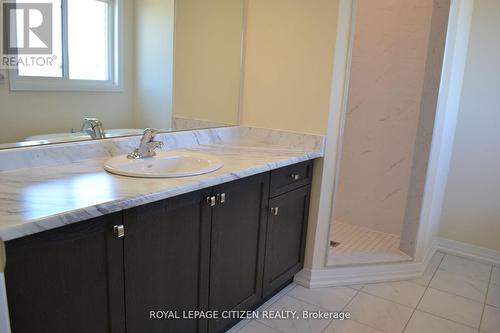 41 Carew Boulevard, Kawartha Lakes, ON - Indoor Photo Showing Bathroom