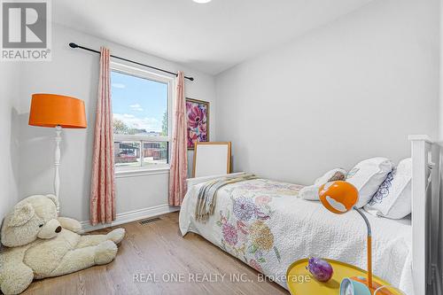 1 Gilroy Drive, Toronto, ON - Indoor Photo Showing Bedroom
