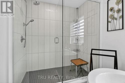 202 Skipper Drive, Ottawa, ON - Indoor Photo Showing Bathroom