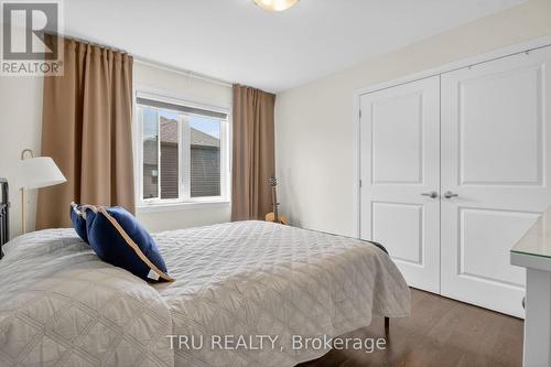 202 Skipper Drive, Ottawa, ON - Indoor Photo Showing Bedroom
