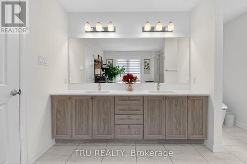 202 Skipper Drive, Ottawa, ON - Indoor Photo Showing Bathroom