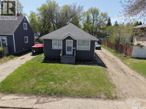 529 20Th Street E, Prince Albert, SK - Outdoor
