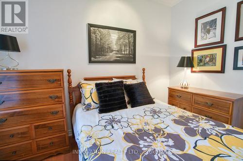 27 Eileen Crescent, Ottawa, ON - Indoor Photo Showing Bedroom