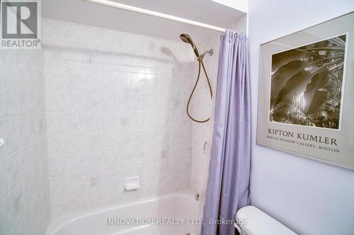 27 Eileen Crescent, Ottawa, ON - Indoor Photo Showing Bathroom