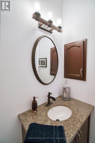 27 Eileen Crescent, Ottawa, ON - Indoor Photo Showing Bathroom