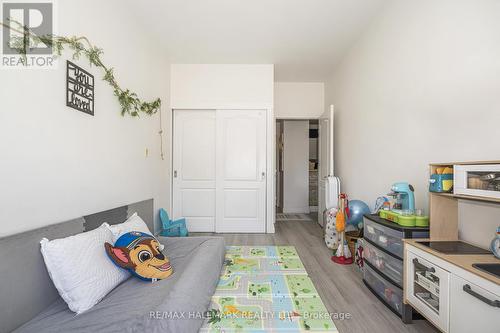 514 - 44 Bond Street W, Oshawa, ON - Indoor
