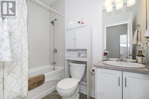 514 - 44 Bond Street W, Oshawa, ON - Indoor Photo Showing Bathroom