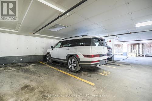 514 - 44 Bond Street W, Oshawa, ON - Indoor Photo Showing Garage