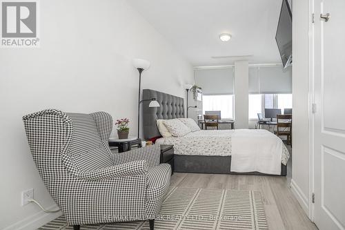 514 - 44 Bond Street W, Oshawa, ON - Indoor Photo Showing Bedroom