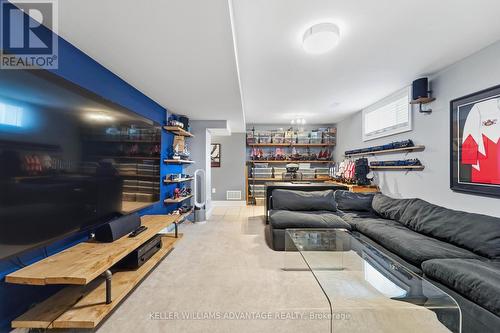 4 Cranberry Lane, Barrie, ON - Indoor