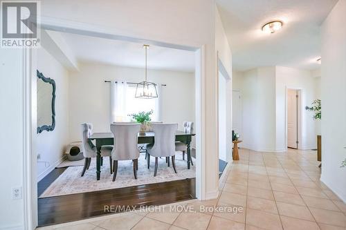122 Atlantis Drive, Orillia, ON - Indoor Photo Showing Dining Room