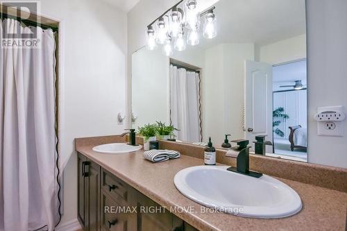 122 Atlantis Drive, Orillia, ON - Indoor Photo Showing Bathroom