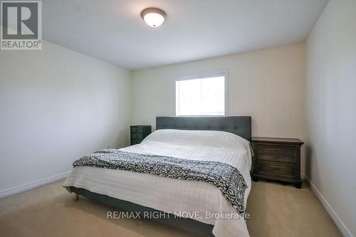 122 Atlantis Drive, Orillia, ON - Indoor Photo Showing Bedroom