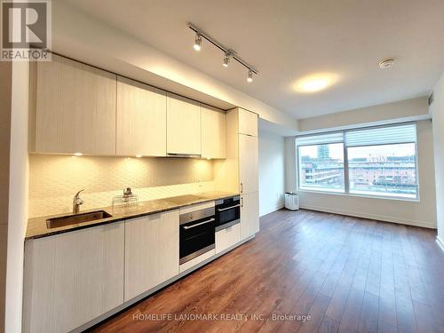623 - 158 Front Street E, Toronto, ON - Indoor
