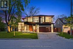 1589 GLENHILL CRESCENT  Mississauga, ON L5H 3C4
