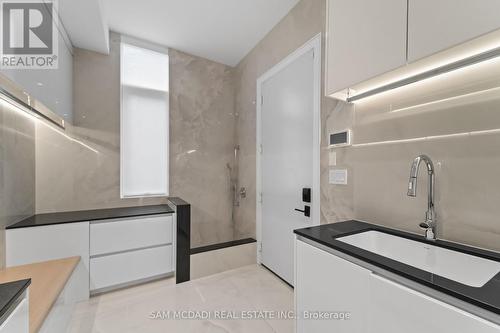 1589 Glenhill Crescent, Mississauga, ON - Indoor