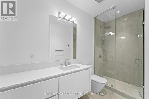 1589 Glenhill Crescent, Mississauga, ON - Indoor Photo Showing Bathroom