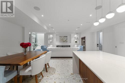 1589 Glenhill Crescent, Mississauga, ON - Indoor Photo Showing Dining Room