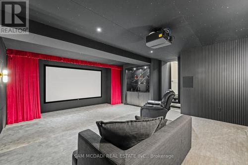 1589 Glenhill Crescent, Mississauga, ON - Indoor Photo Showing Other Room