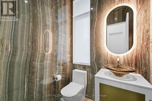 1589 Glenhill Crescent, Mississauga, ON - Indoor Photo Showing Bathroom