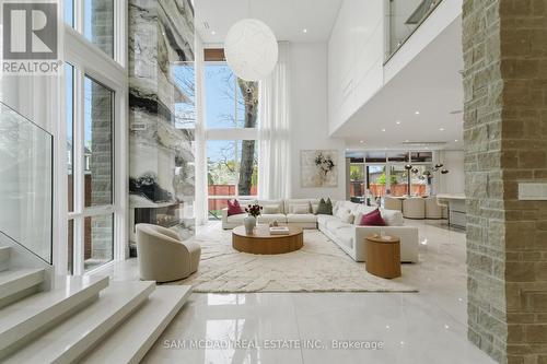 1589 Glenhill Crescent, Mississauga, ON - Indoor Photo Showing Other Room