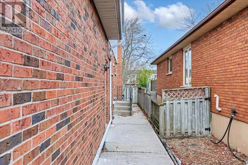 Side Entrance/Concrete - 35 Trenholme Crescent, Hamilton, ON - Outdoor With Exterior