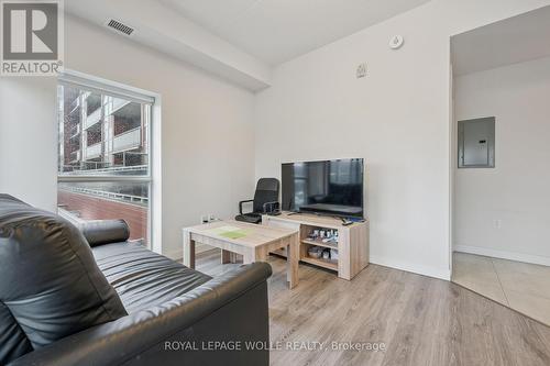 201 - 251 Hemlock Street, Waterloo, ON - Indoor