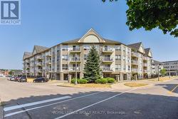 318 - 8 HARRIS STREET  Cambridge, ON N1R 8R1