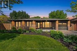 52 TERRA COTTA CRESCENT Brampton, ON L6W 1C1