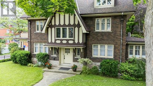 76 London Road W, Guelph (Exhibition Park), ON - Outdoor With Facade