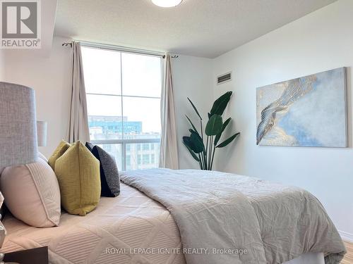 7G - 8 Rosebank Drive, Toronto, ON - Indoor Photo Showing Bedroom