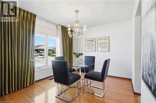 64 Eastbury Drive, Stoney Creek, ON - Indoor Photo Showing Dining Room