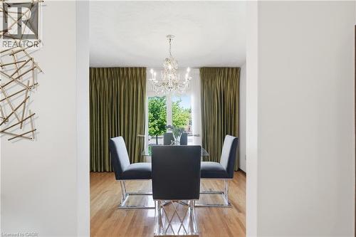 64 Eastbury Drive, Stoney Creek, ON - Indoor Photo Showing Dining Room