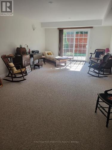 Lower level family room with walkout - 5 - 16 Lane Avenue, Belleville (Belleville Ward), ON - Indoor