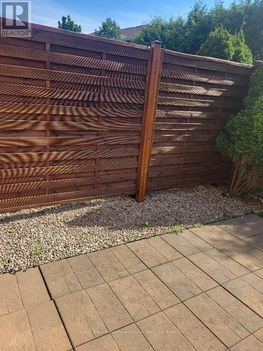 The privacy fencing is a perfect buffer - 5 - 16 Lane Avenue, Belleville (Belleville Ward), ON - Outdoor