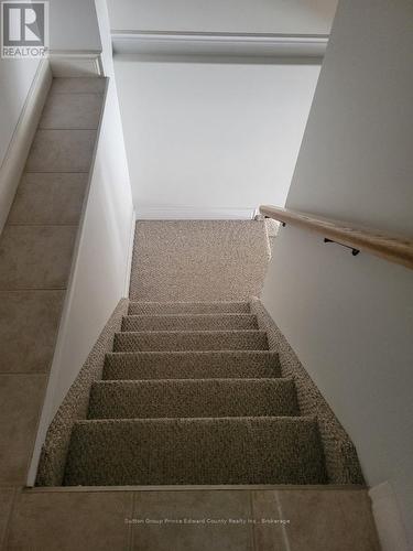 Quality berber carpet on stairs will avoid sllips - 5 - 16 Lane Avenue, Belleville (Belleville Ward), ON - Indoor Photo Showing Other Room